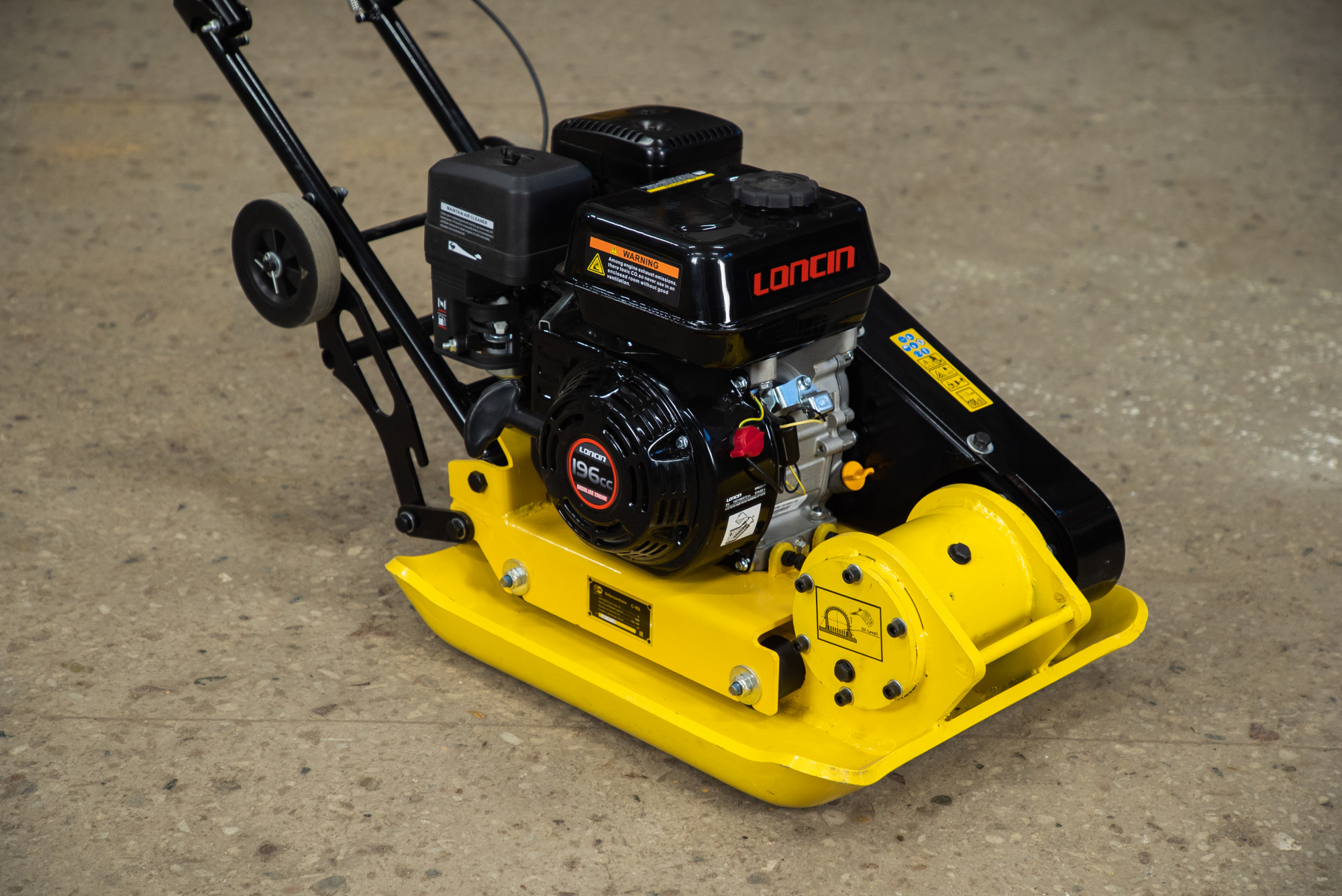 Изображение детальное Виброплита 80 кг, 16кН (Loncin) без бака, колесный комплект TOR C-90L